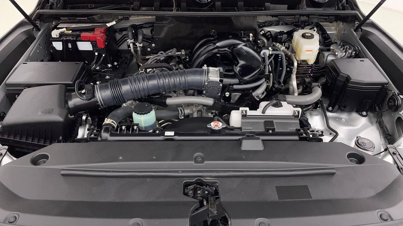 تويوتا لاند كروزر GXR 4 | بدون دفعة مقدمة | اختبار القيادة في المنزل