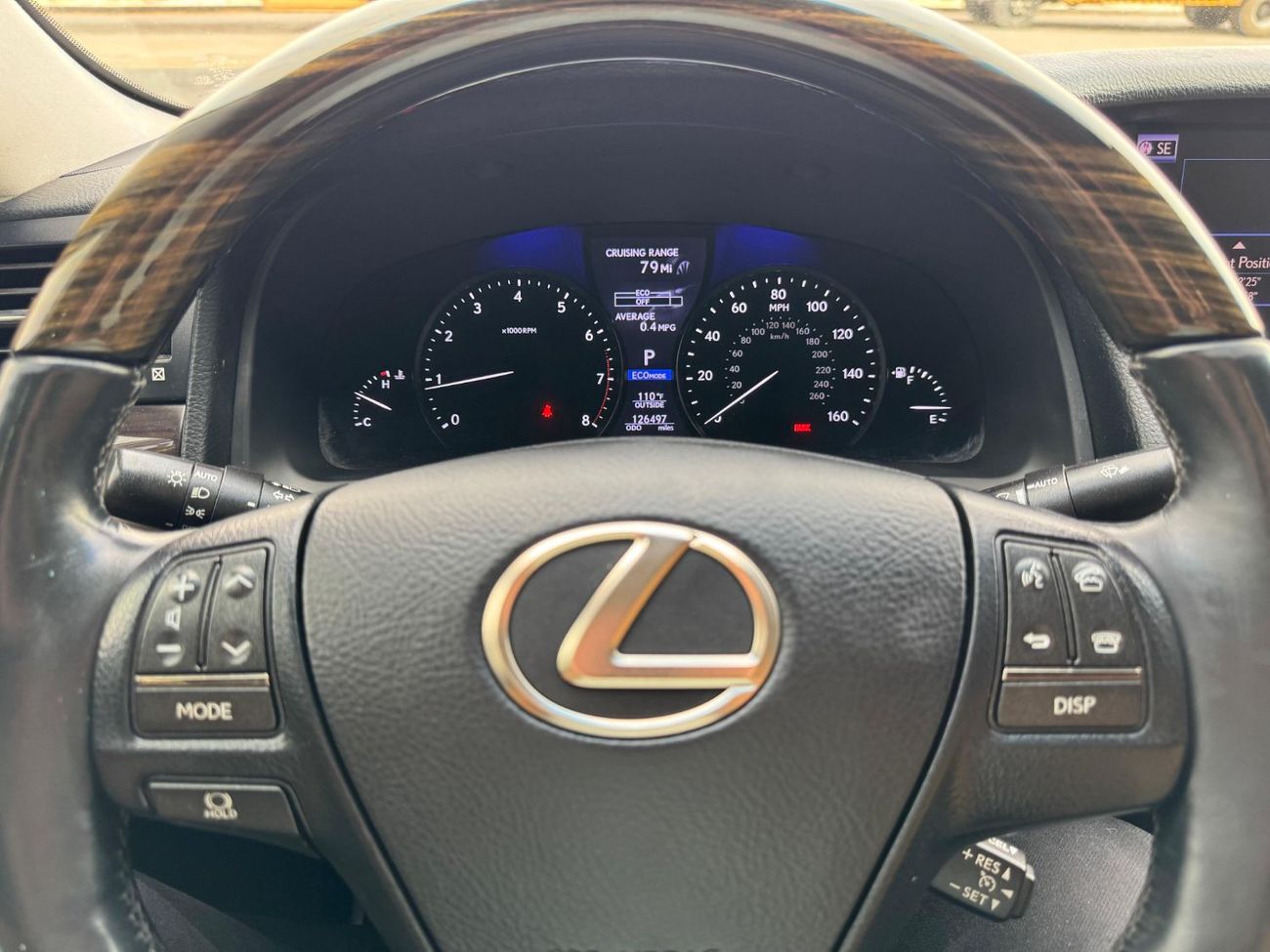 Lexus LS460 V8 4.6L / TRIPLE XENON LIGHTS / COOLING AND HEATING SEATS / SOFT CLOSE DOORS / IN PERFECT CONDITION