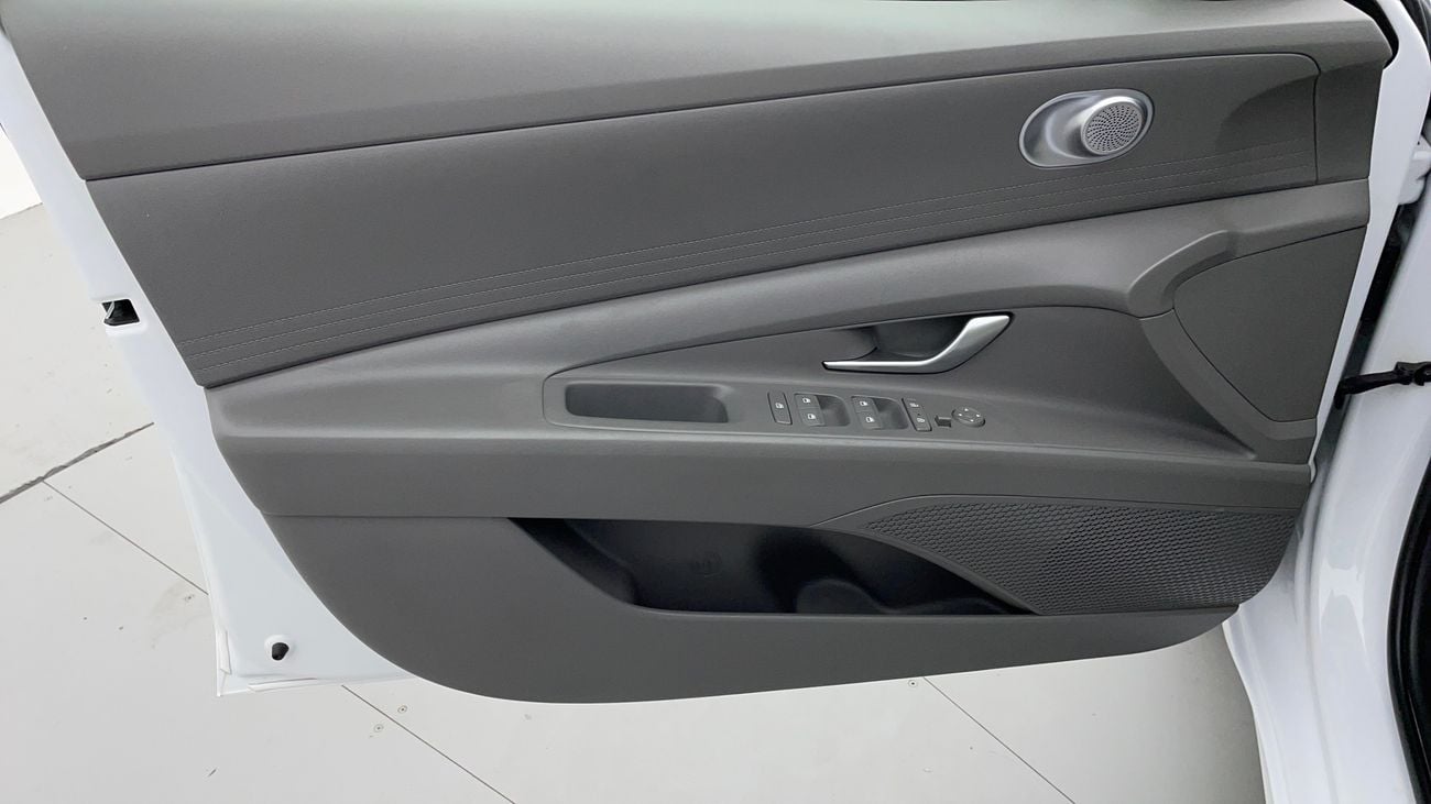 Hyundai Elantra SMART 1.6 | Zero Down Payment | Free Home Test Drive