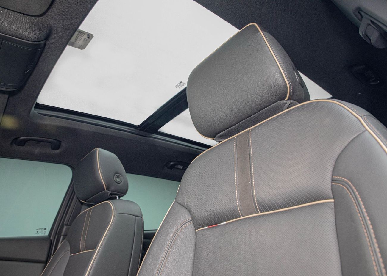 Chevrolet Blazer Premier 3.6L (305 HP) Black Pack Available • V6 AWD • FDSH • Warranty + Service Contract Available •