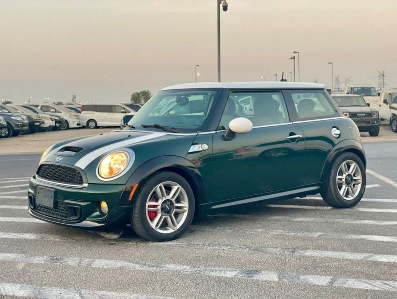 Mini Cooper S 2011 Mini Cooper Hardtop S class 1.6L V4 - 2 doors 4 seats Hatchback German Origin - 159,000 mileage