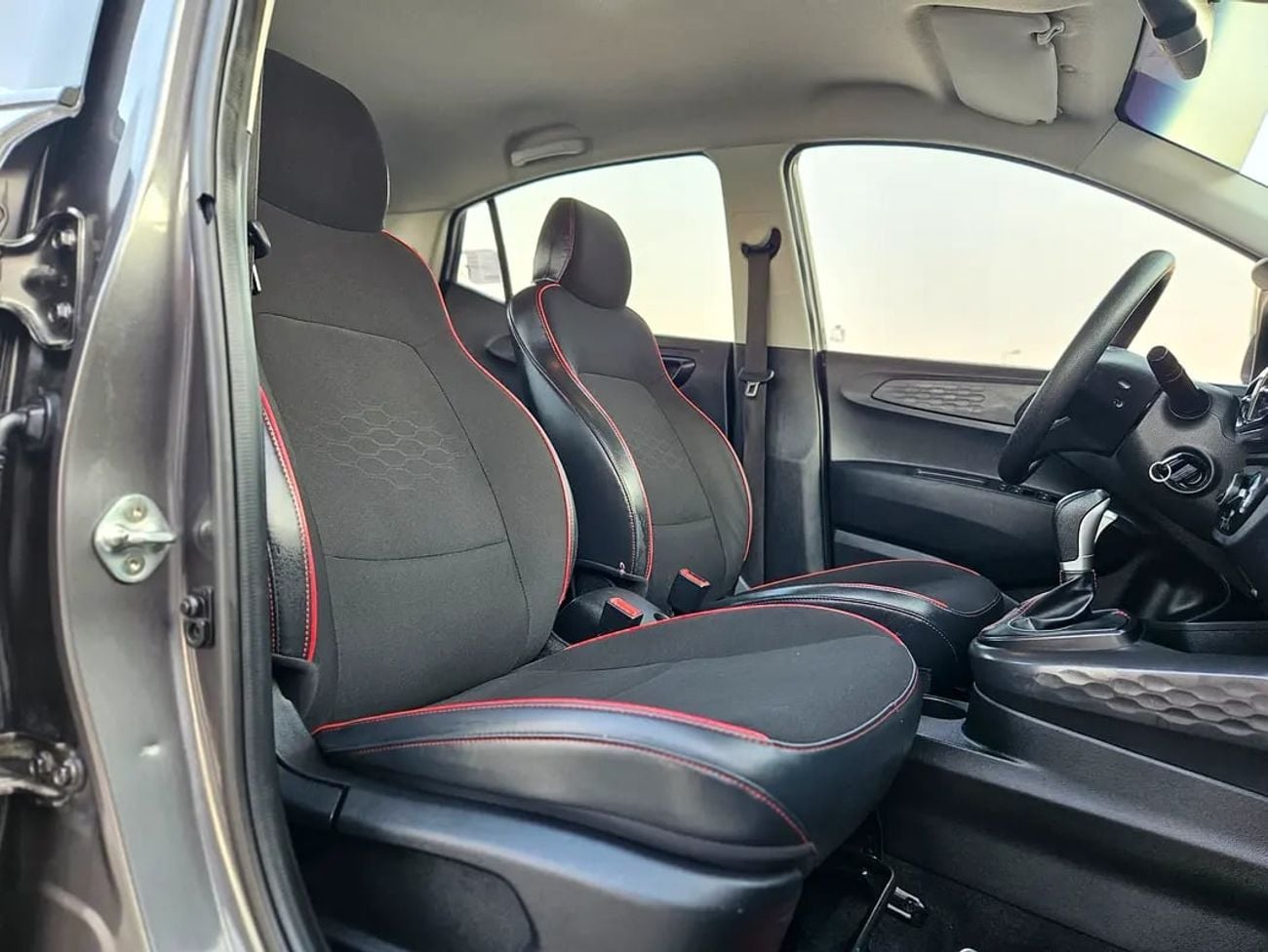Hyundai Grand i10 SMART GCC Specs Almost A Premium Condition With Low KM With Bank Finance