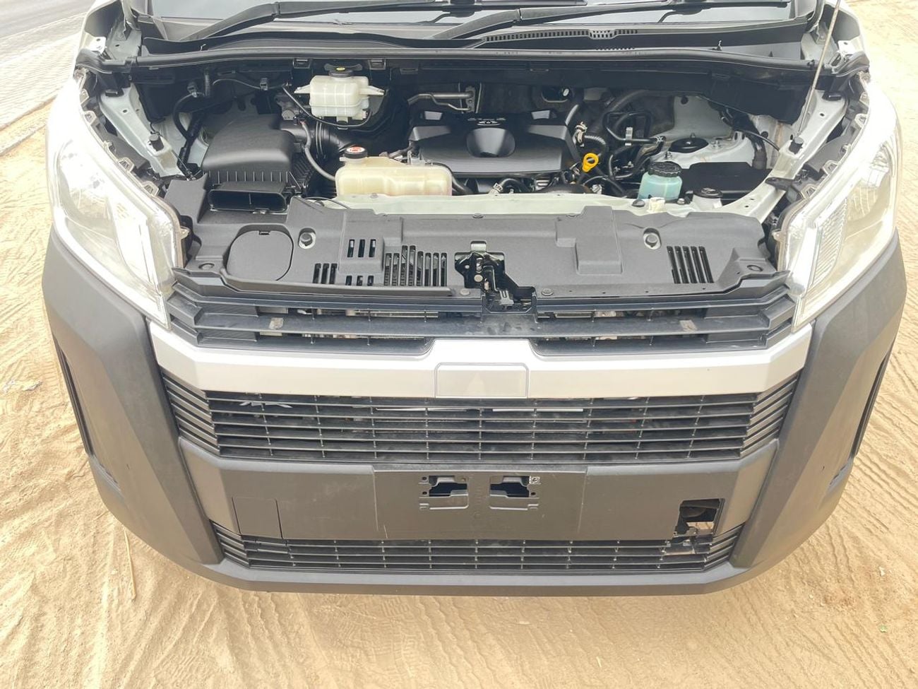 Toyota Hiace DLS - STD ROOF Right Hand Drive