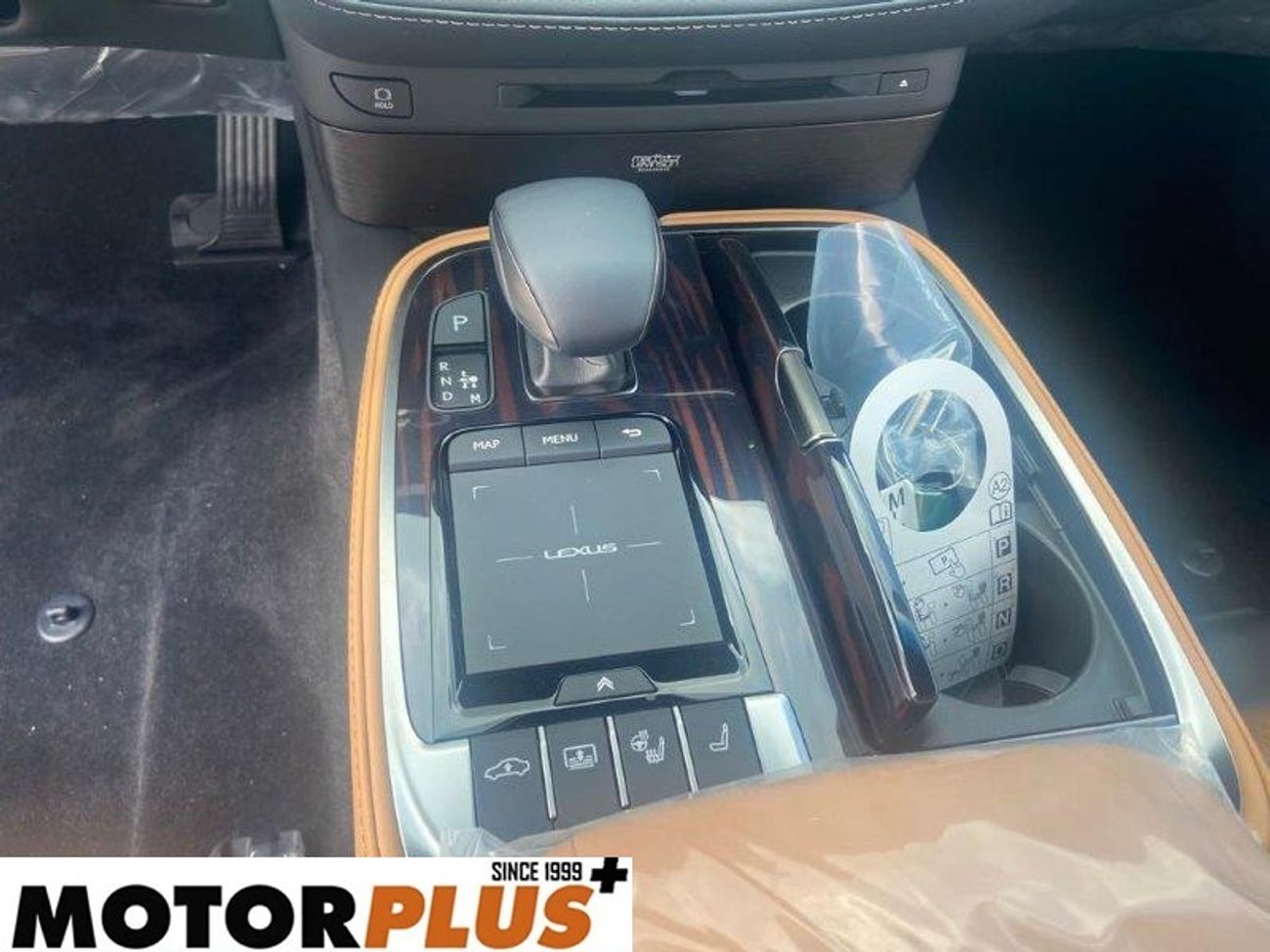 Lexus LS500 HYBRID EXCLUSIVE AWD with "Ottoman Seat”