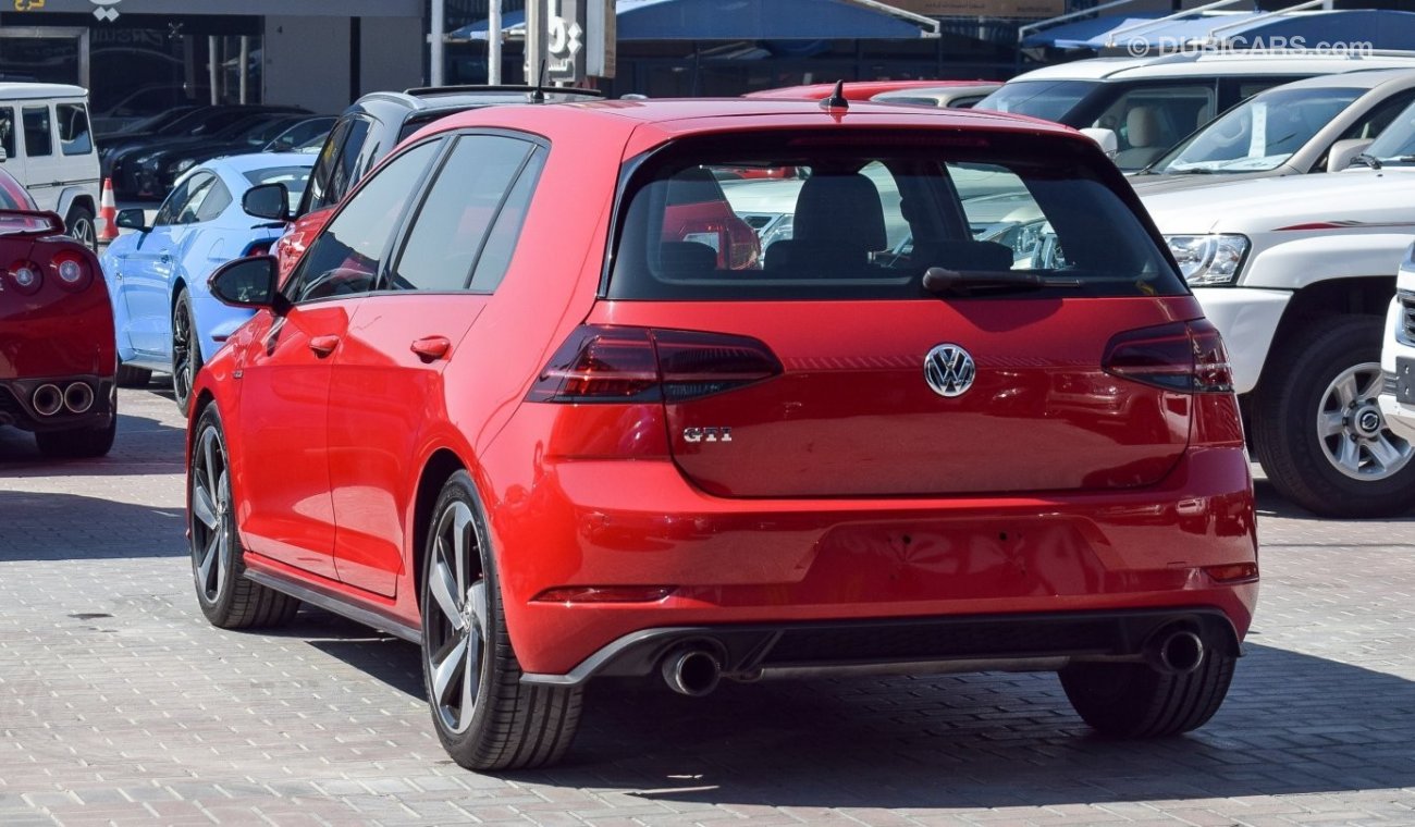 Volkswagen Golf GTI