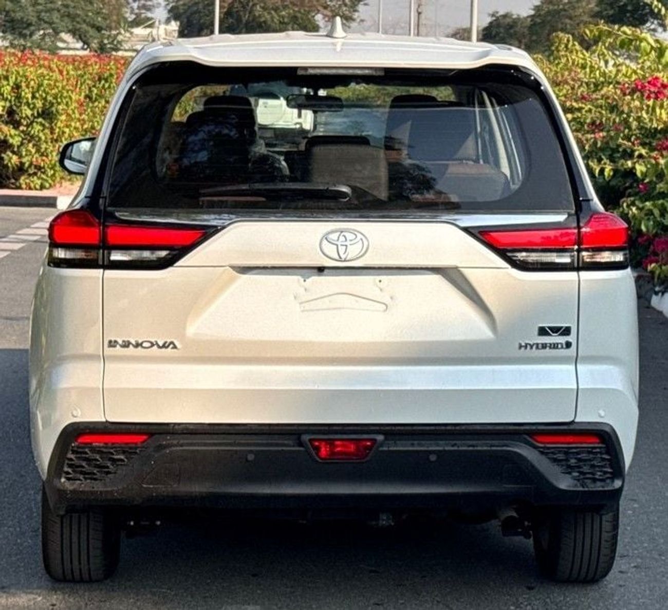 Toyota Innova 2.0L HyCross 8S Hybrid TOYOTA INNOVA HYB 2.0L Petrol - AUTO - 24YMTOYOTA INNOVA HYB 2.0L Petrol - AU