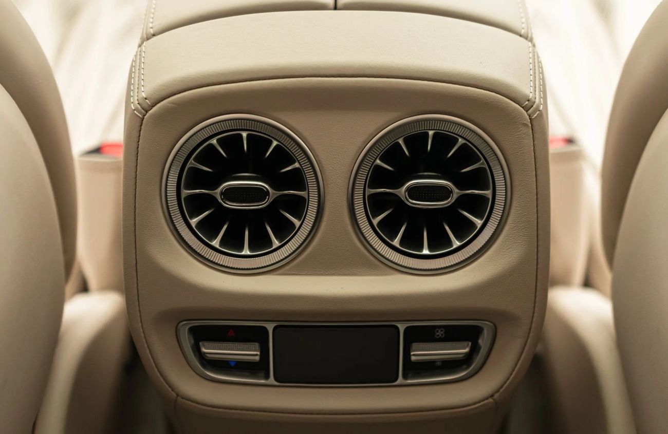 Mercedes-Benz G 63 AMG 4.0L V8 Twin-Turbocharged Engine