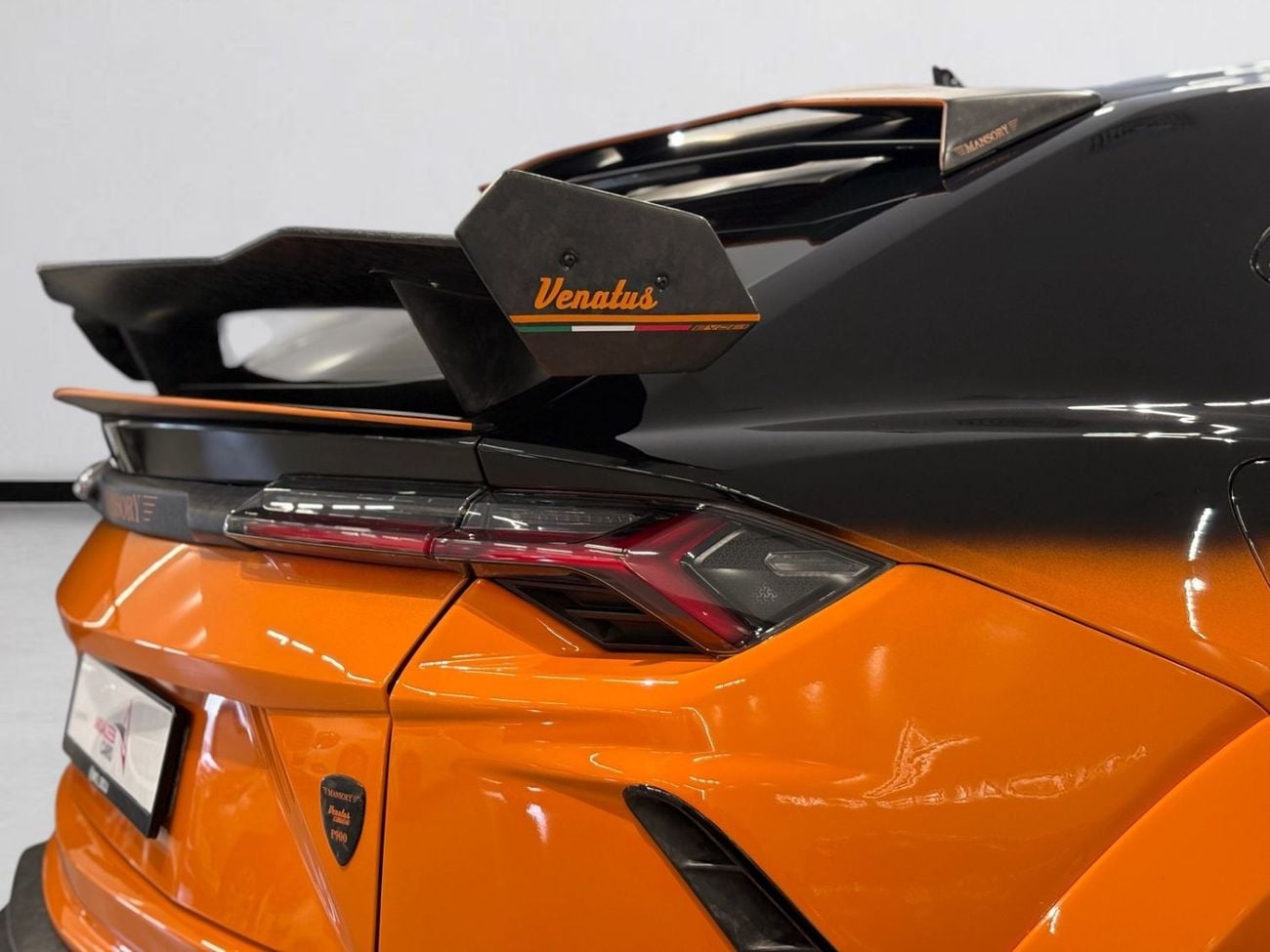 Lamborghini Urus STD AED 12,780 P.M | 0% DOWN PAYMENT | LAMBORGHINI URUS MANSORY VENATUS EVO S P900 | 4.0L TWIN-TURBO