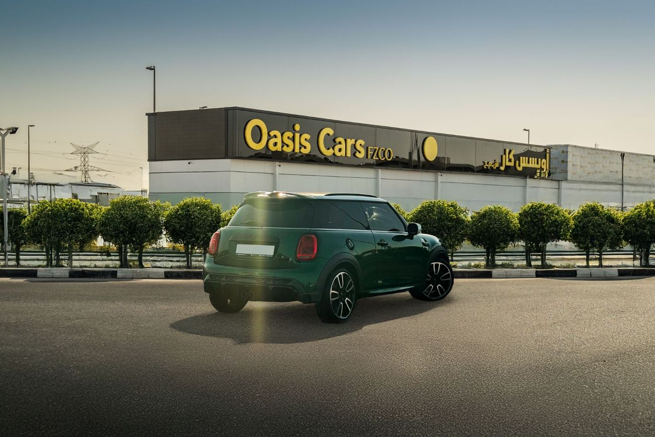 ميني كوبر إس JCW Kit 2022 Full Service History GCC Low Mileage 2.0L Turbo 4 Cylinders