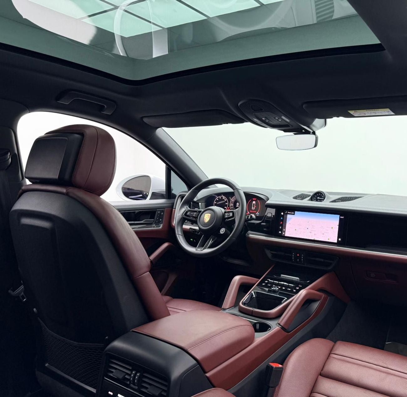 بورش كايان 2024 Porsche Cayenne Coupe, 2026 Porsche Warranty, Full Porsche Service History, Low Km, GCC