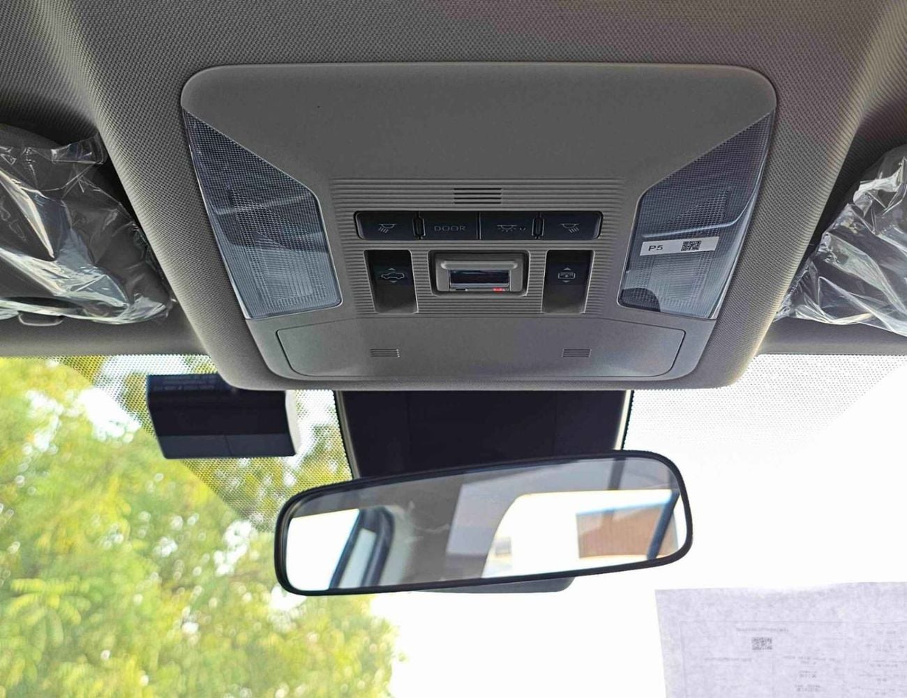 Toyota RAV4 HYBRID ELITE PLUS E-CVT/ 2.5L V4 4WD / PANORAMIC ROOF / POWER SEATS (CODE # RHEP4)