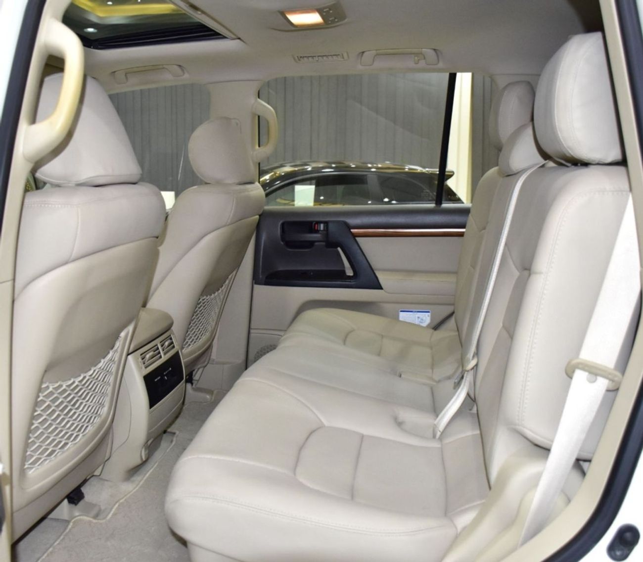 تويوتا لاند كروزر EXCELLENT DEAL for our Toyota Land Cruiser GXR ( 2018 Model ) in White Color GCC Specs