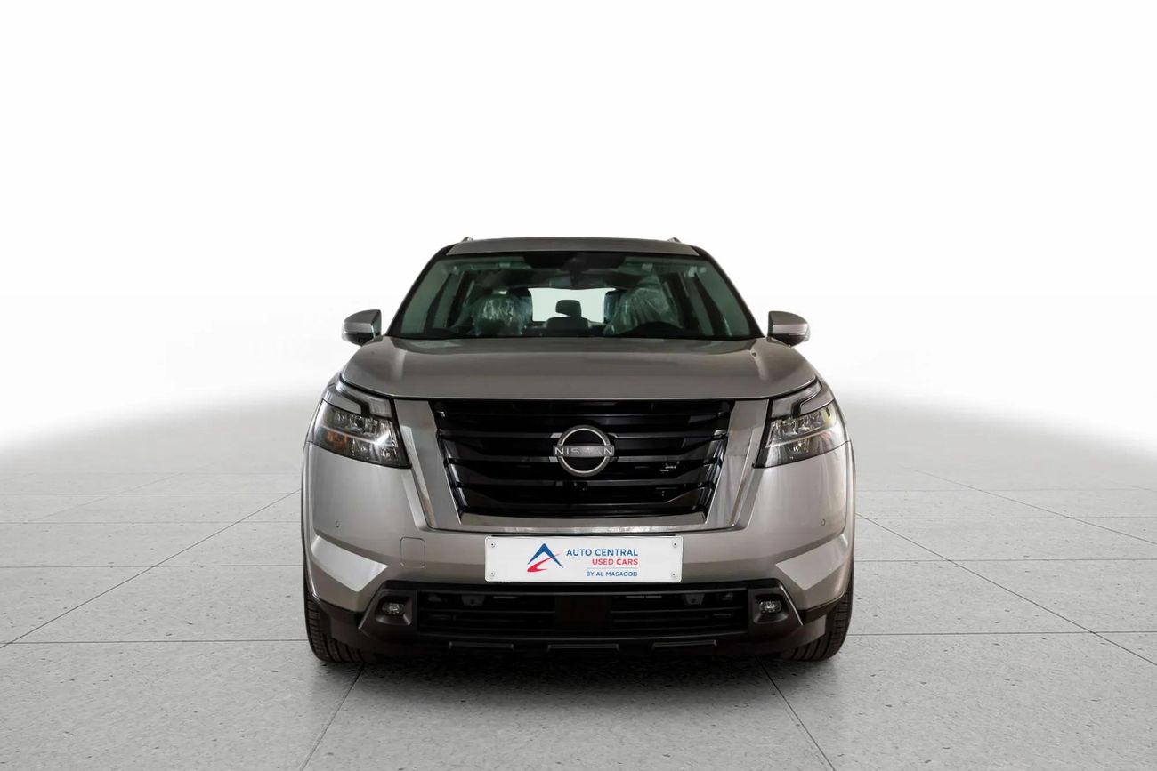 Nissan Pathfinder SV 3.5