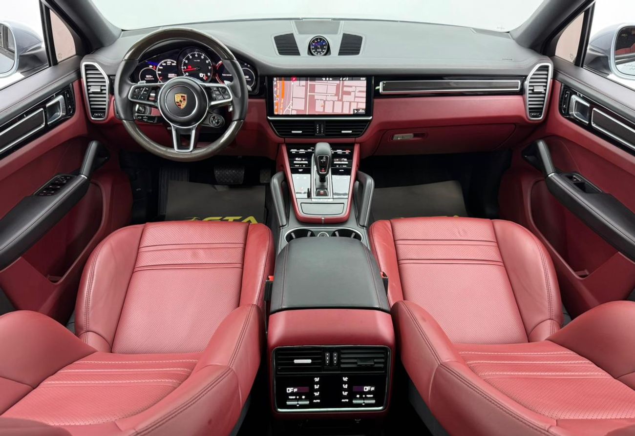 Porsche Cayenne Base Coupe 2020 Porsche Cayenne Coupe, Warranty, Sport Chrono Package, Fully Loaded, Excellent Condi