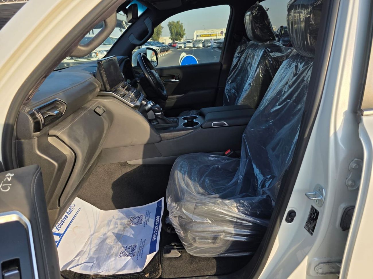 Toyota Land Cruiser LC300 ,RIGHT HAND DRIVE DIESEL ,4.5 LITER ,FULL OPTION  ,WITH G.R KIT