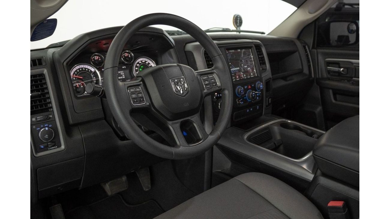 Dodge Ram Van 2022 Dodge Ram 1500 Classic 4x4 / Full Service History / Dodge Warranty