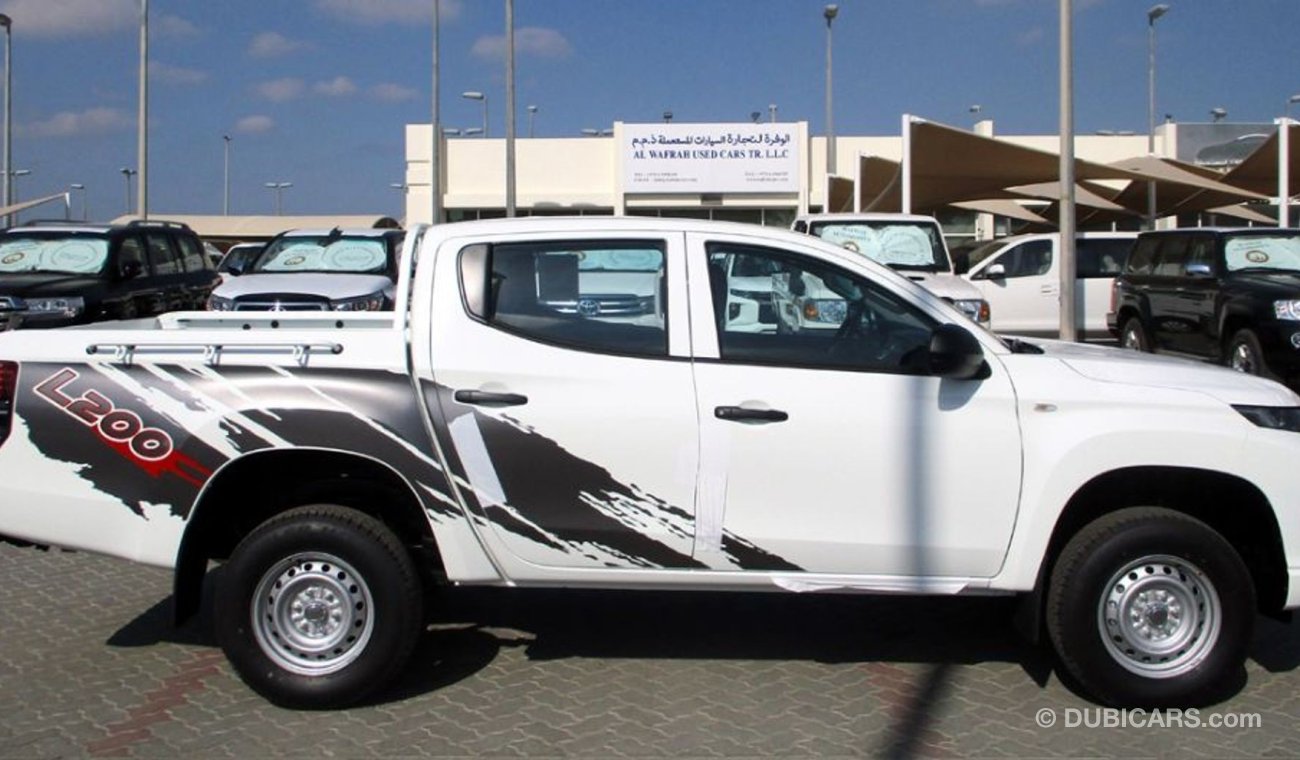 ميتسوبيشي L200 2.4L Petrol Double Cab 4WD Std Manual