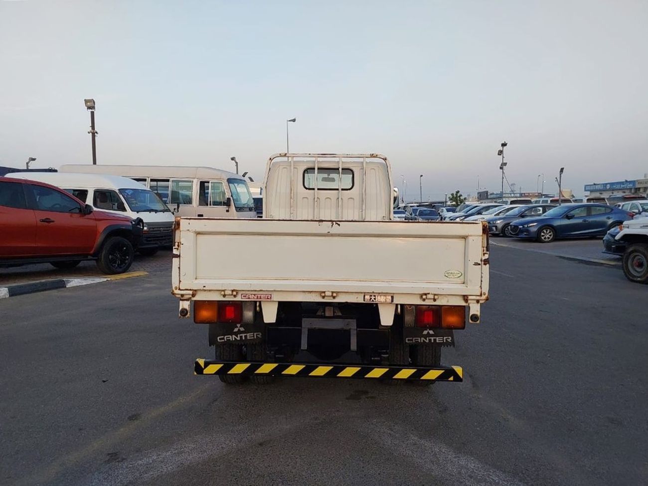 Mitsubishi Fuso Canter MITSUBISHI CANTER TRUCK RHD 1997 MODEL 4.2 L DIESEL MANUAL(PM31319)