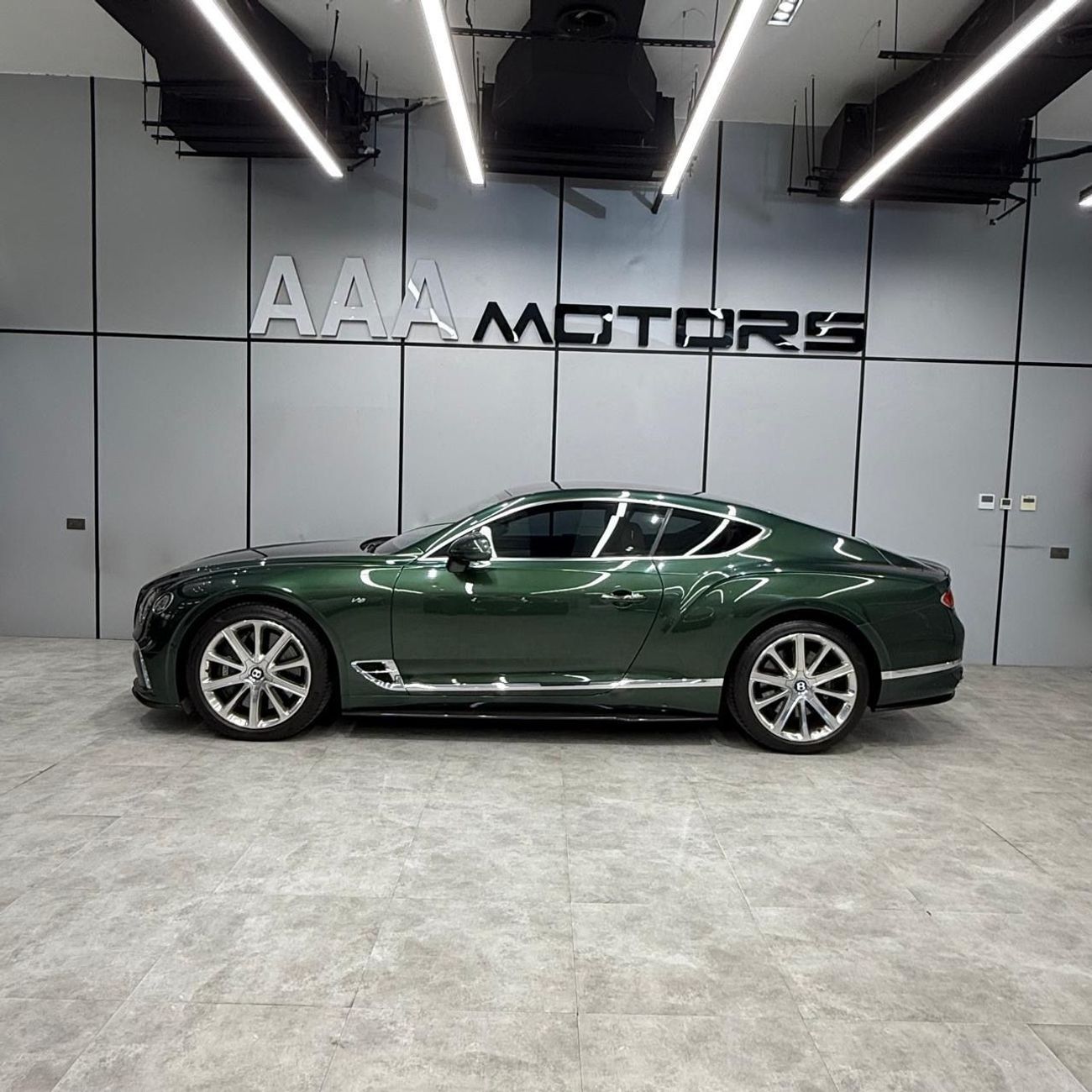 Bentley Continental GT 4.0T V8 | GCC Specs | Full Service History | Under Dealer Warranty