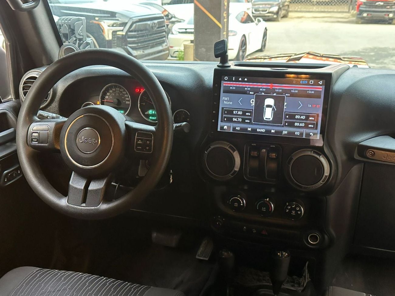 Jeep Wrangler Sport 3.6L A/T