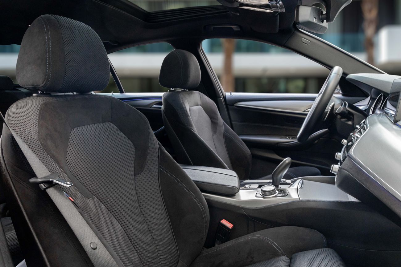 بي أم دبليو 520i 2,057 P.M | 0% Downpayment | 520i M Sport | Full Agency History | Ramadan Offer!