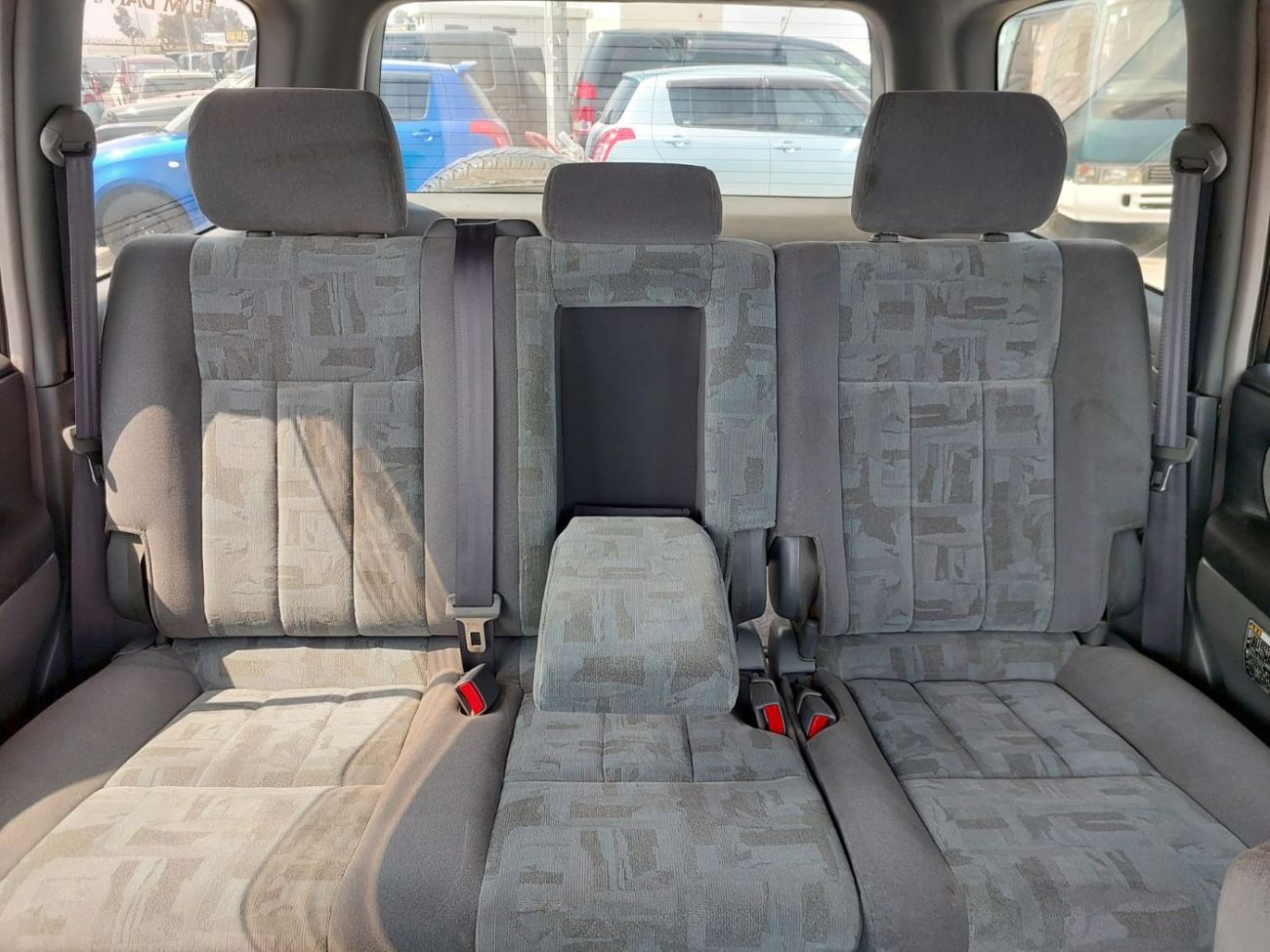 تويوتا لاند كروزر (RAMADAN OFFER) TOYOTA LAND CRUISER RHD 2001 MODEL 4.2 L DIESEL AUTOMATIC(PM23194)