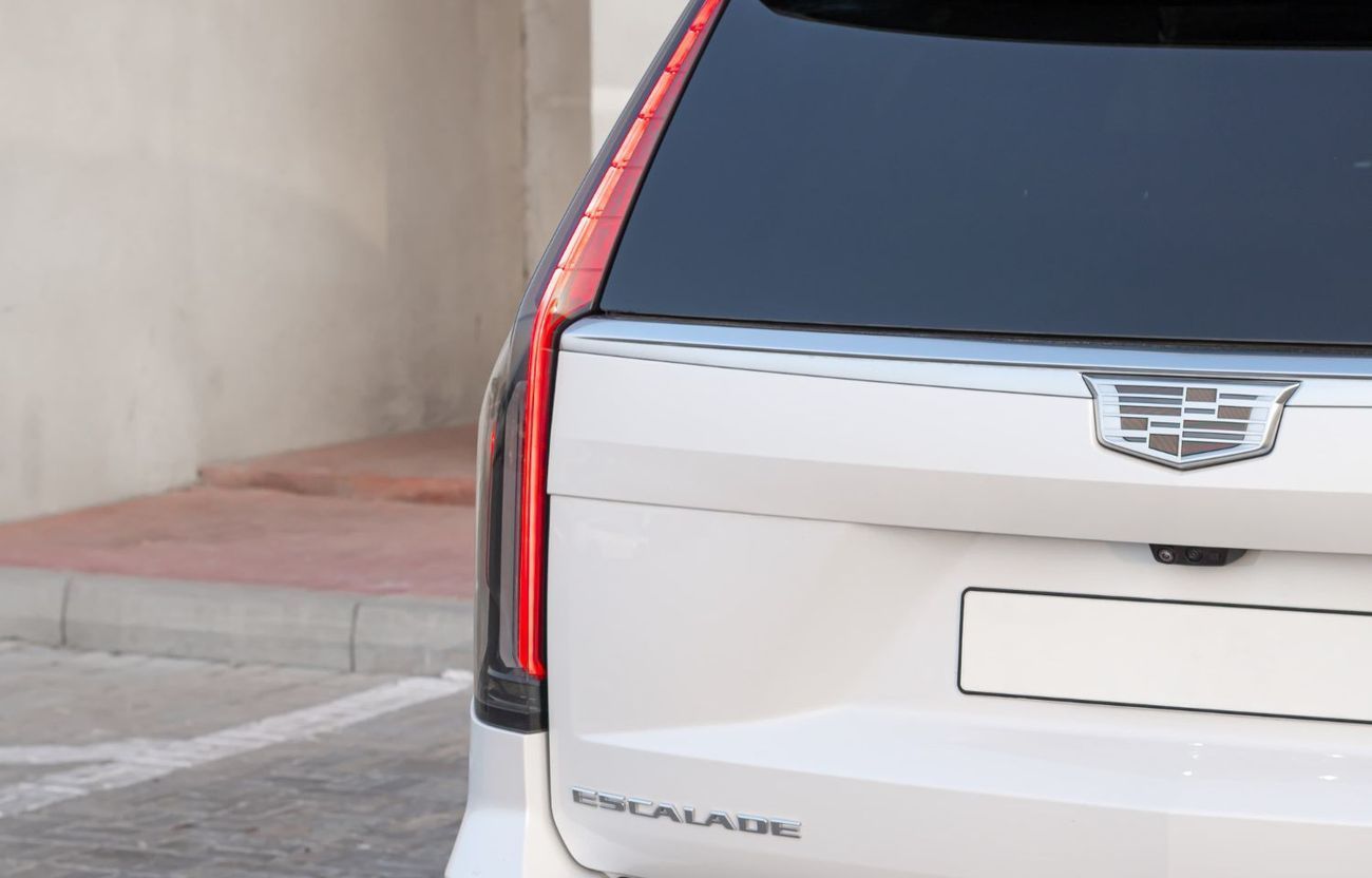 Cadillac Escalade Premium Luxury Platinum 6.2L 4WD