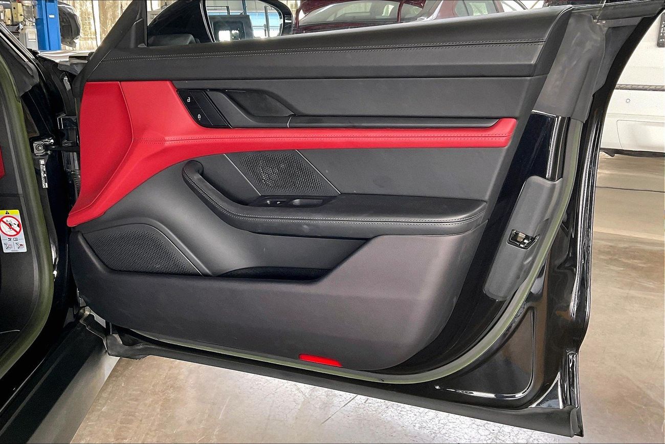 بورش تايكان Taycan | شامل الضمان | 0 ﺪﻔﻋﺓ ﺃﻮﻟﻯ