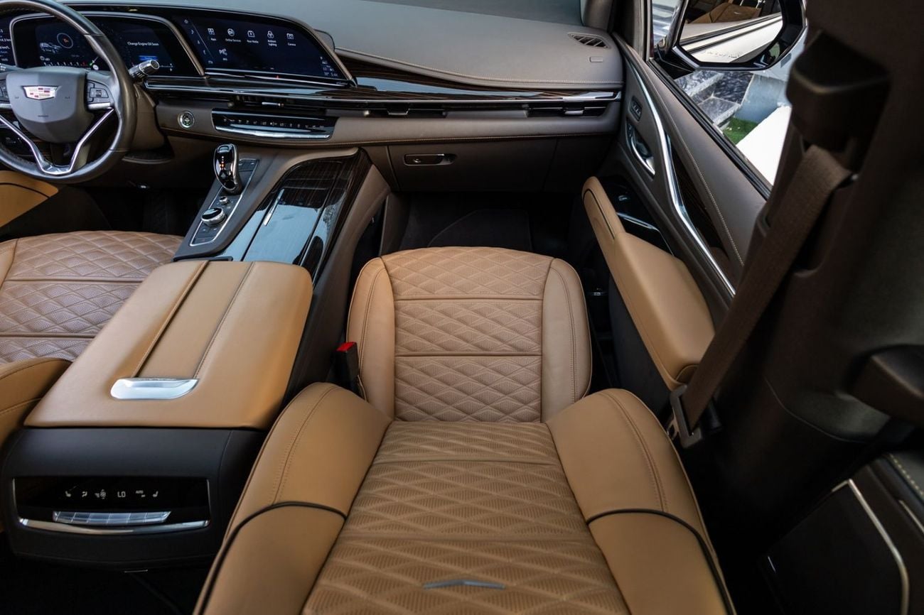 كاديلاك إسكالاد Sport Platinum 6.2L 4WD