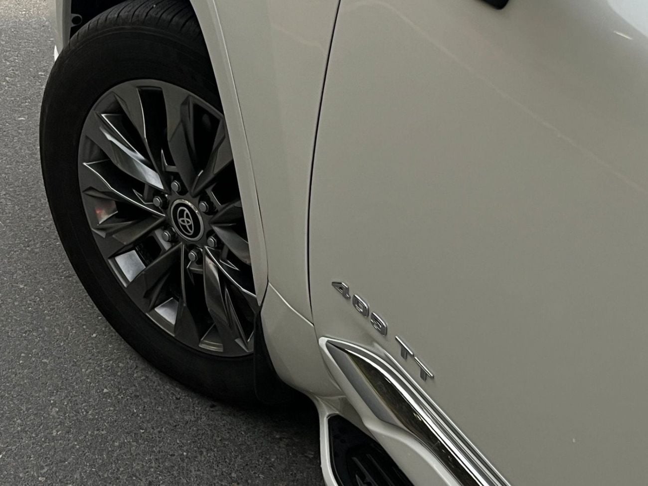 تويوتا لاند كروزر VXR 3.5L