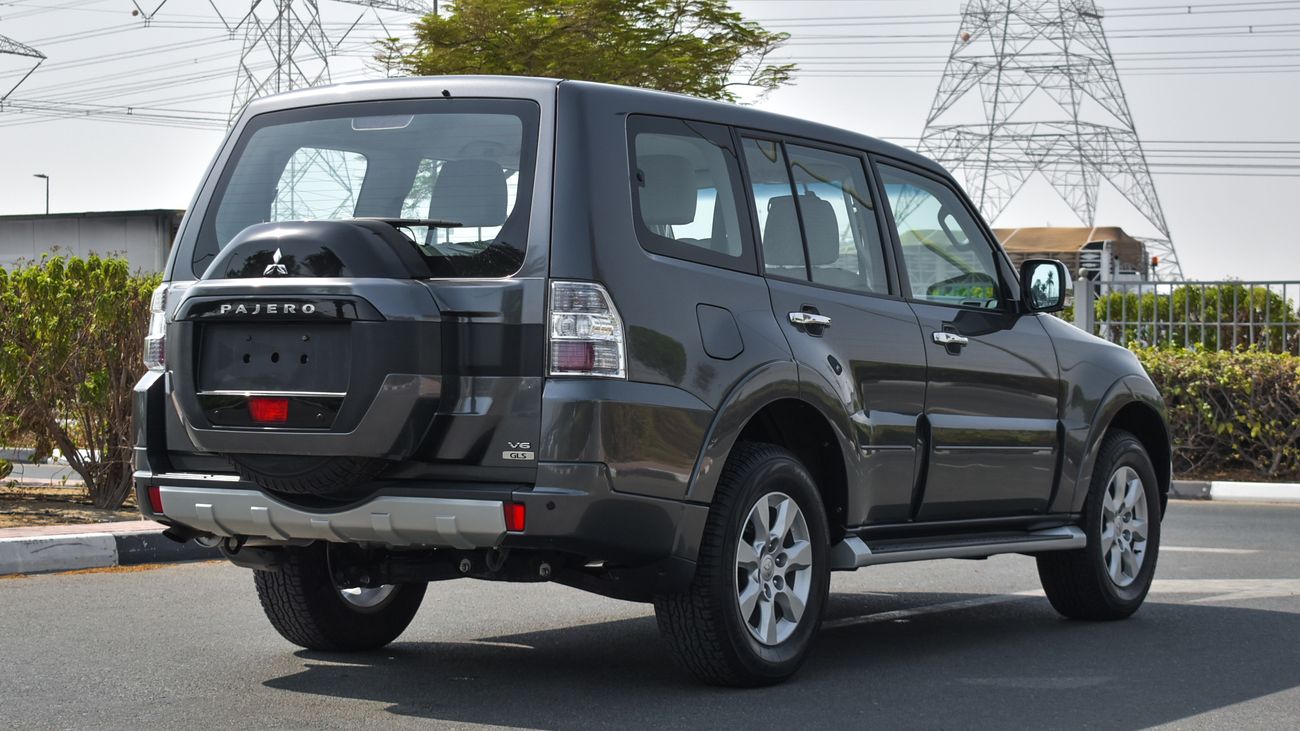 ميتسوبيشي باجيرو GLS V6