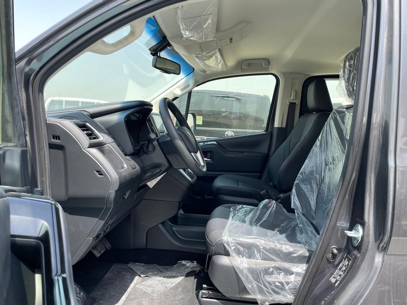 Toyota Granvia Toyota Granvia 2.8L Turbo Diesel!!! 2022 Best price for export!!!