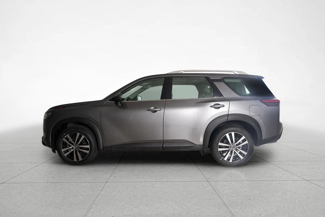 Nissan Pathfinder SV 3.5