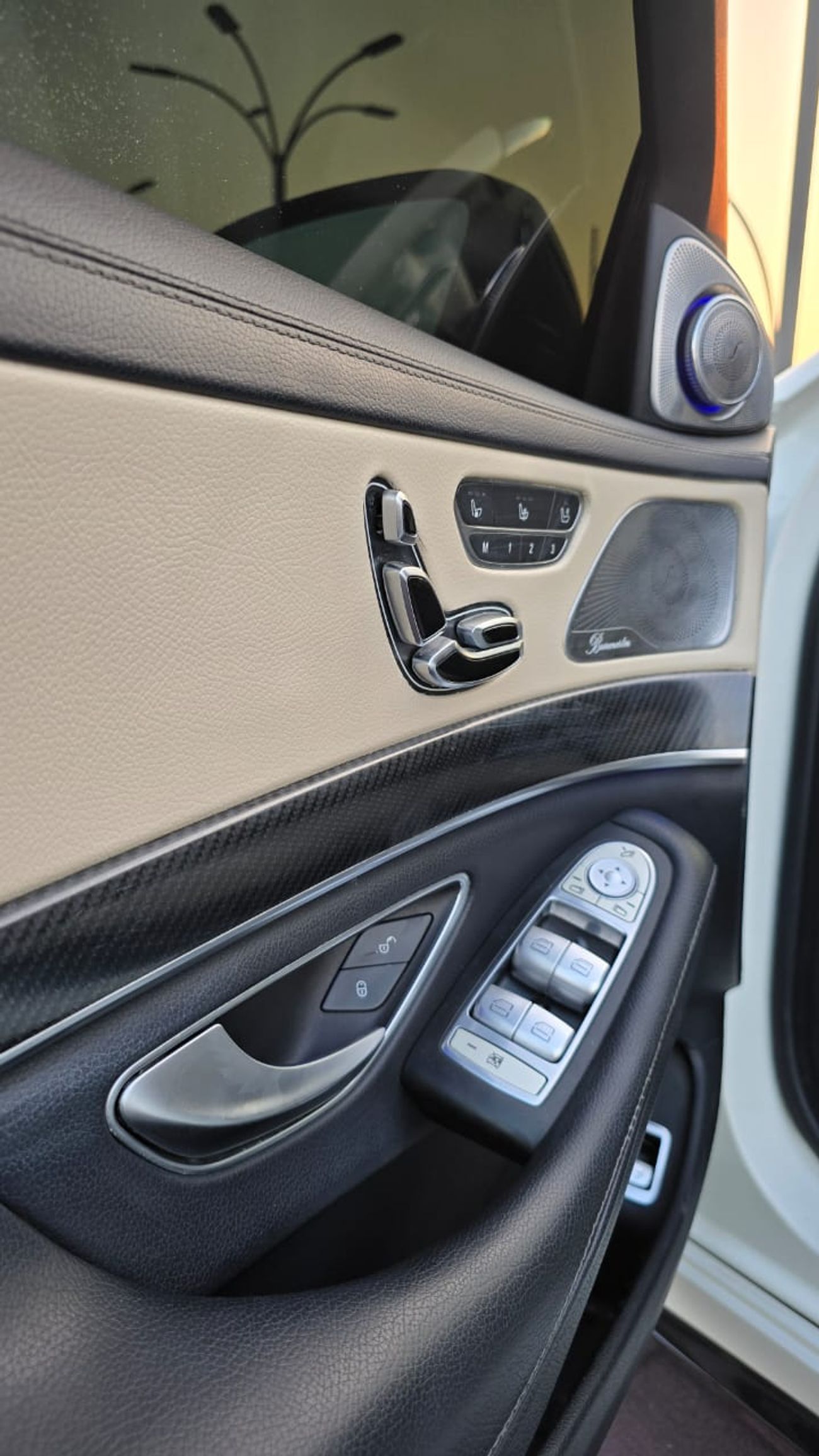 مرسيدس بنز S 550