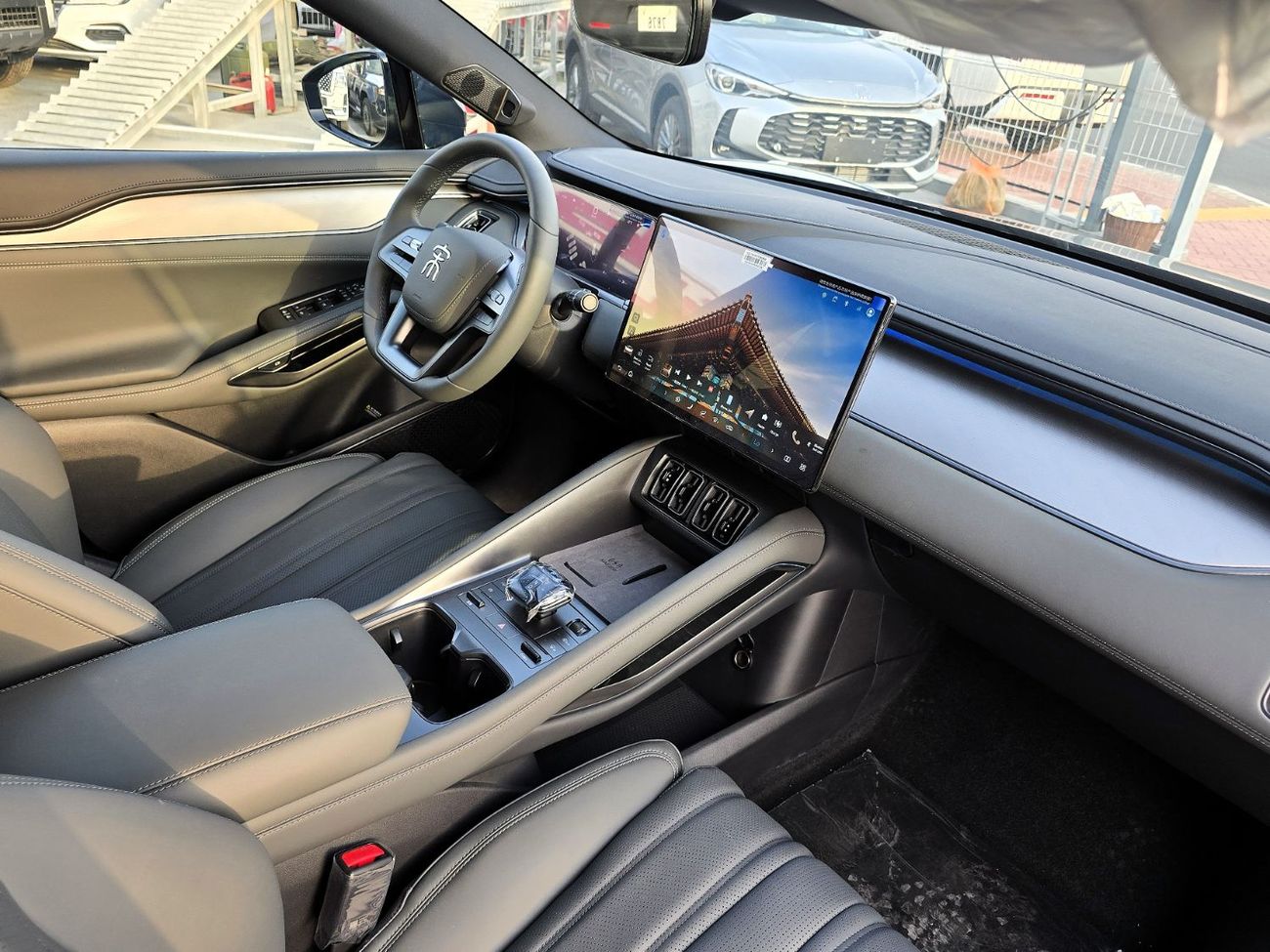 BYD Song L BYD Song L EV FULL OPTION 662 K.M RANG With radar Black Color 2025 Model