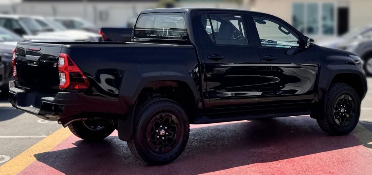 تويوتا هيلوكس GR Sport 2.8L