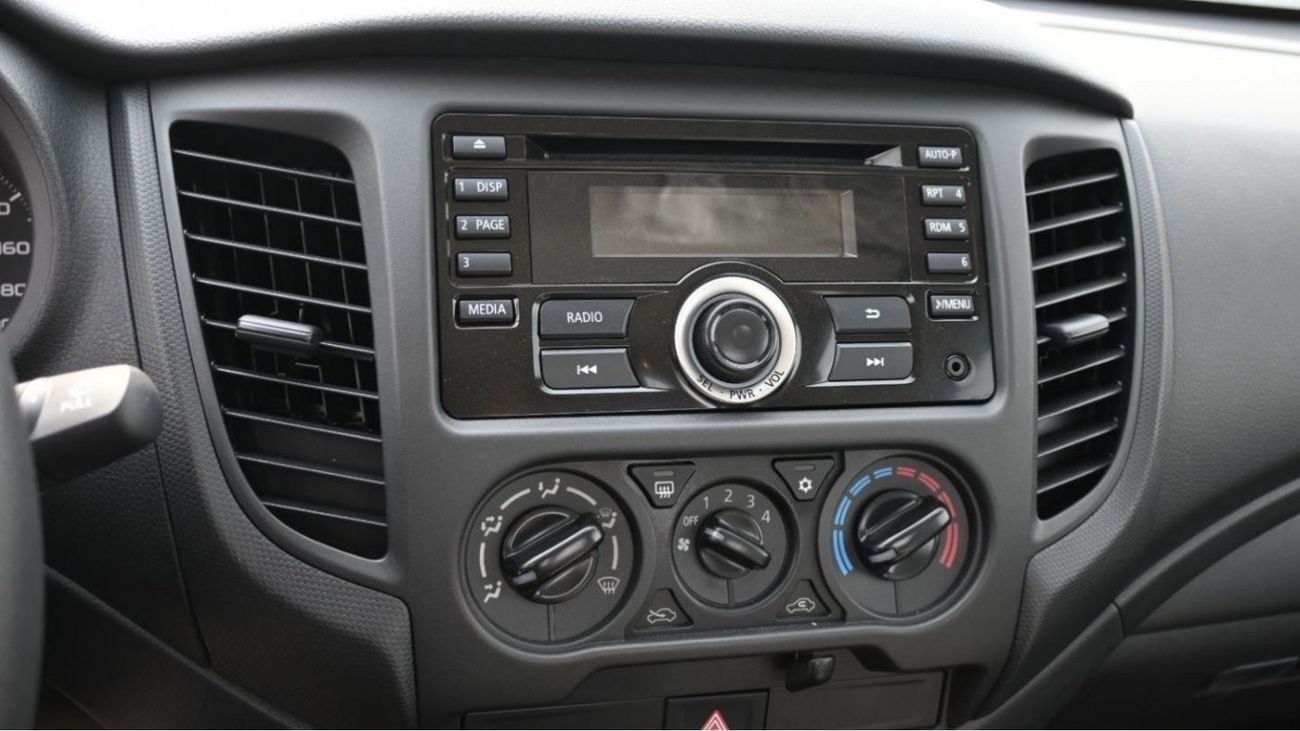 Mitsubishi L200 Mitsubishi L200 2.5L Turbo SC 4WD Manual ABS