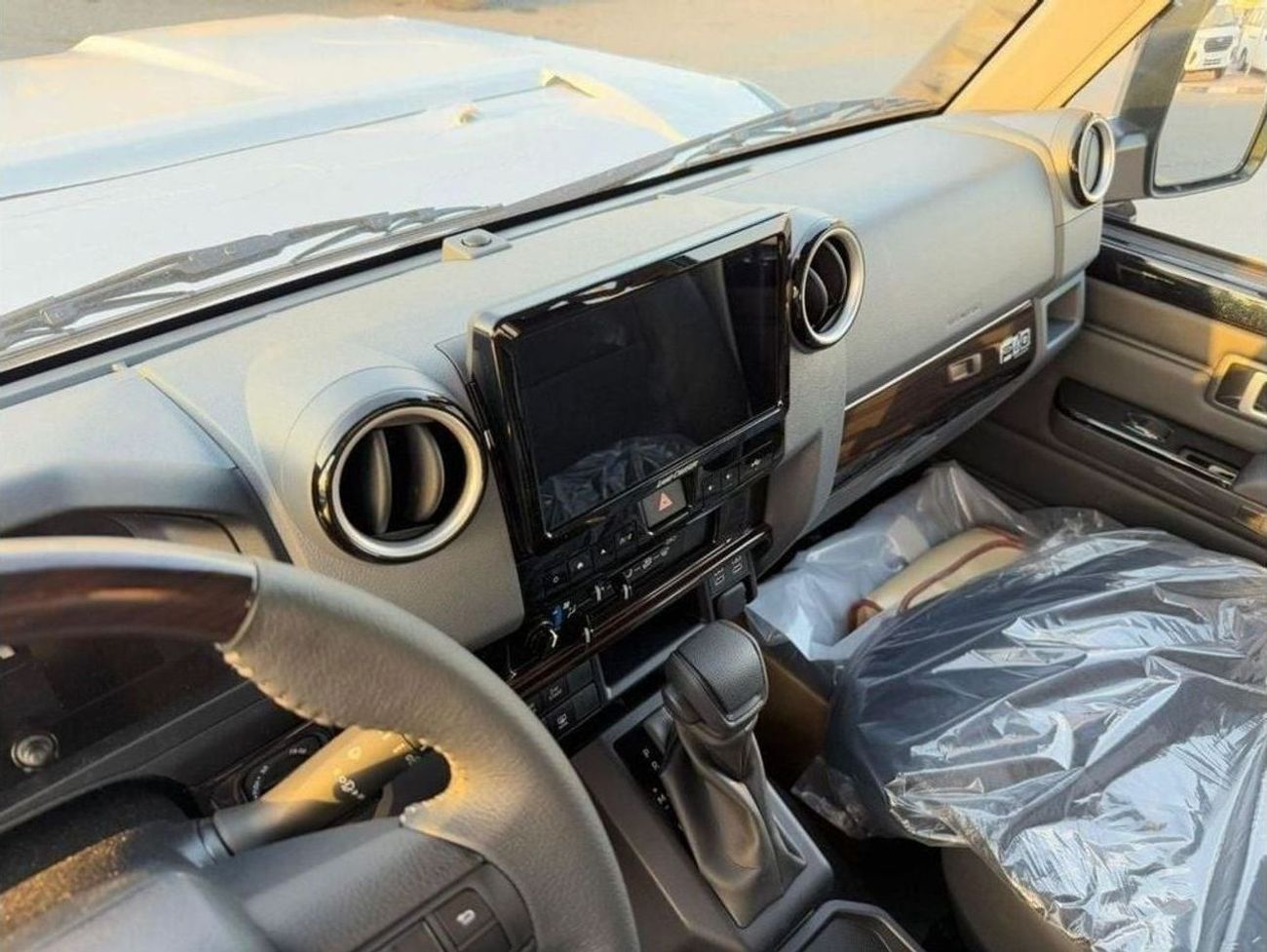 تويوتا لاند كروزر EXPORT ONLY - LC 76 LX.Z 4WD FULL OPTION