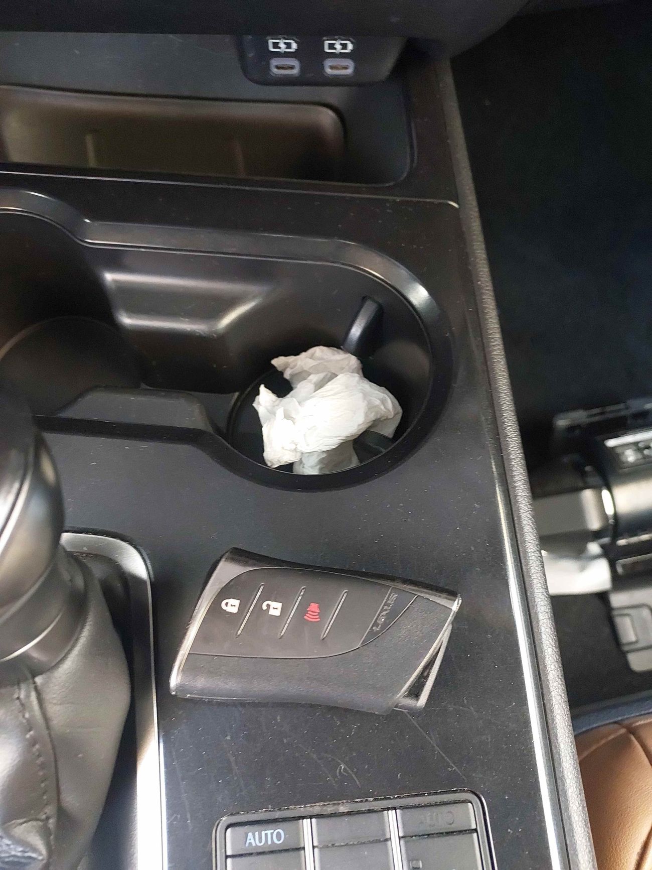 لكزس UX 200 PREMIER 2 | بدون دفعة مقدمة | اختبار القيادة في المنزل