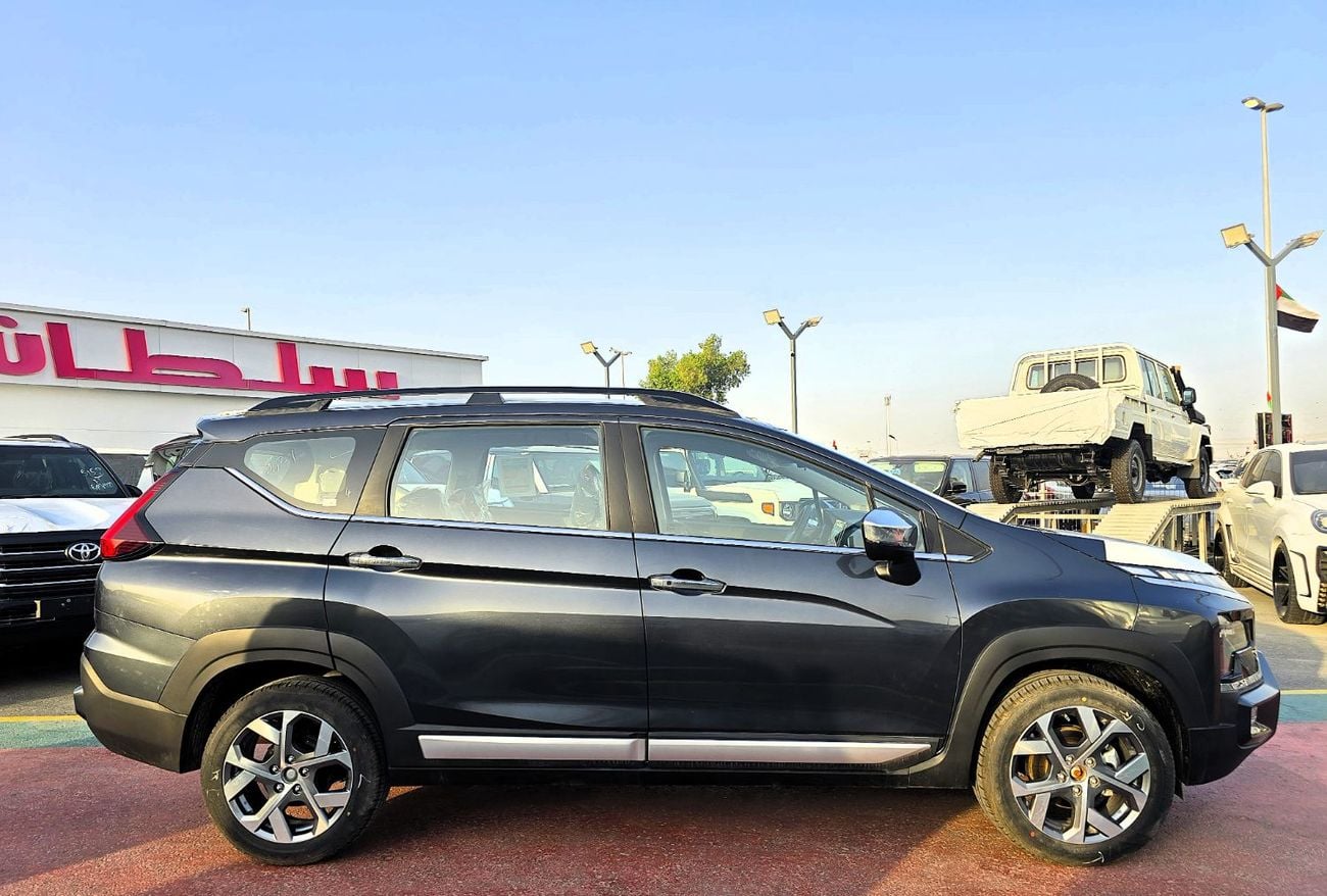 Mitsubishi Xpander Cross Mitsubishi Xpander Cross P1 line 1.5L SUV FWD Gcc Dark Grey 2025 Model