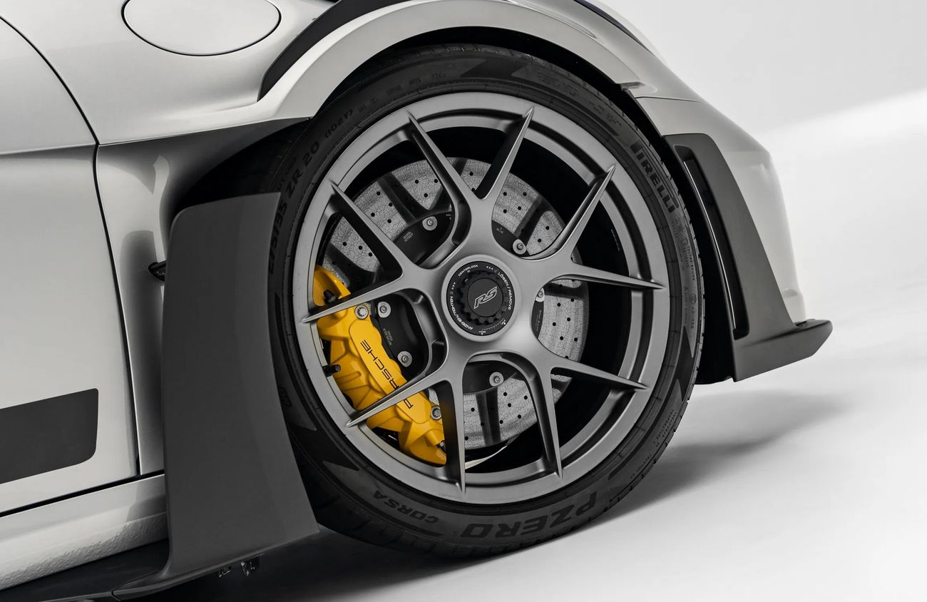 بورش 911 4.0L F-6 Naturally Aspirated Engine