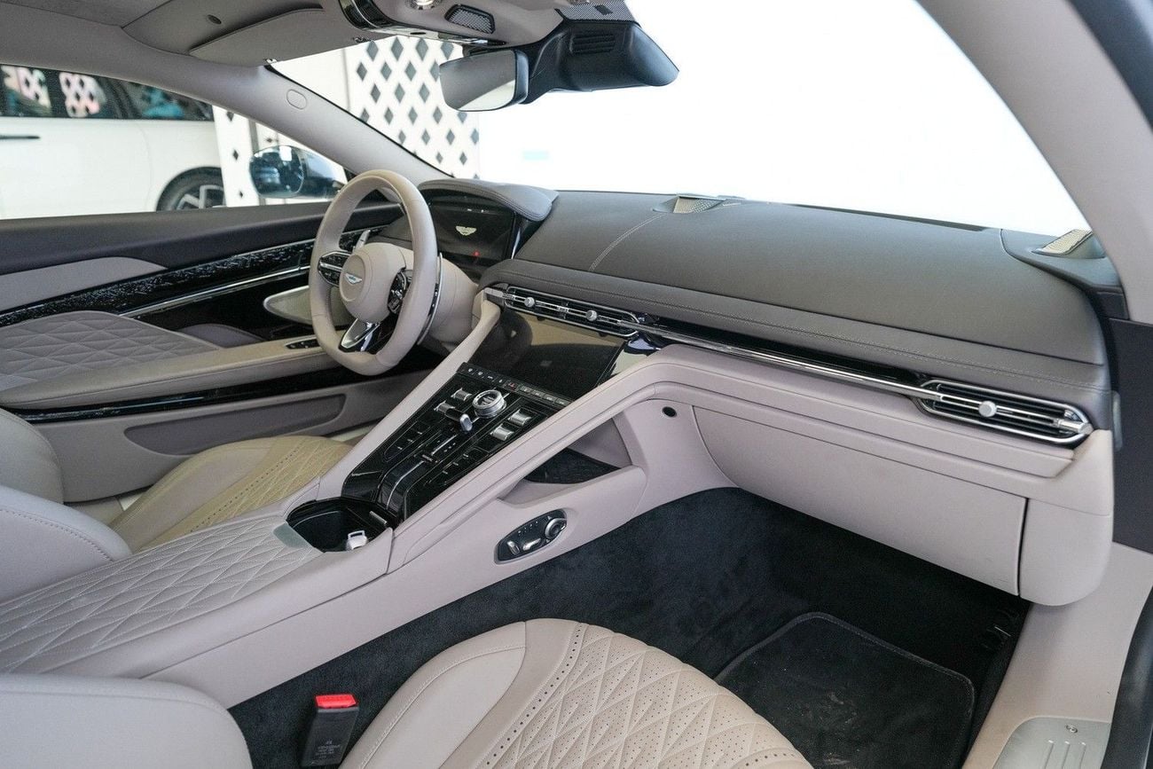 Aston Martin DB12 STD