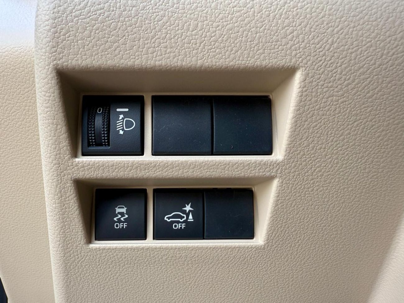 تويوتا لاند كروزر GXR 4.0L