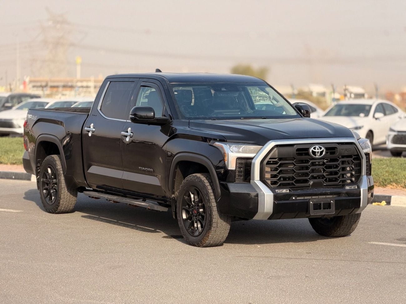 Toyota Tundra Full option/ 360 camera, leather seats 2023