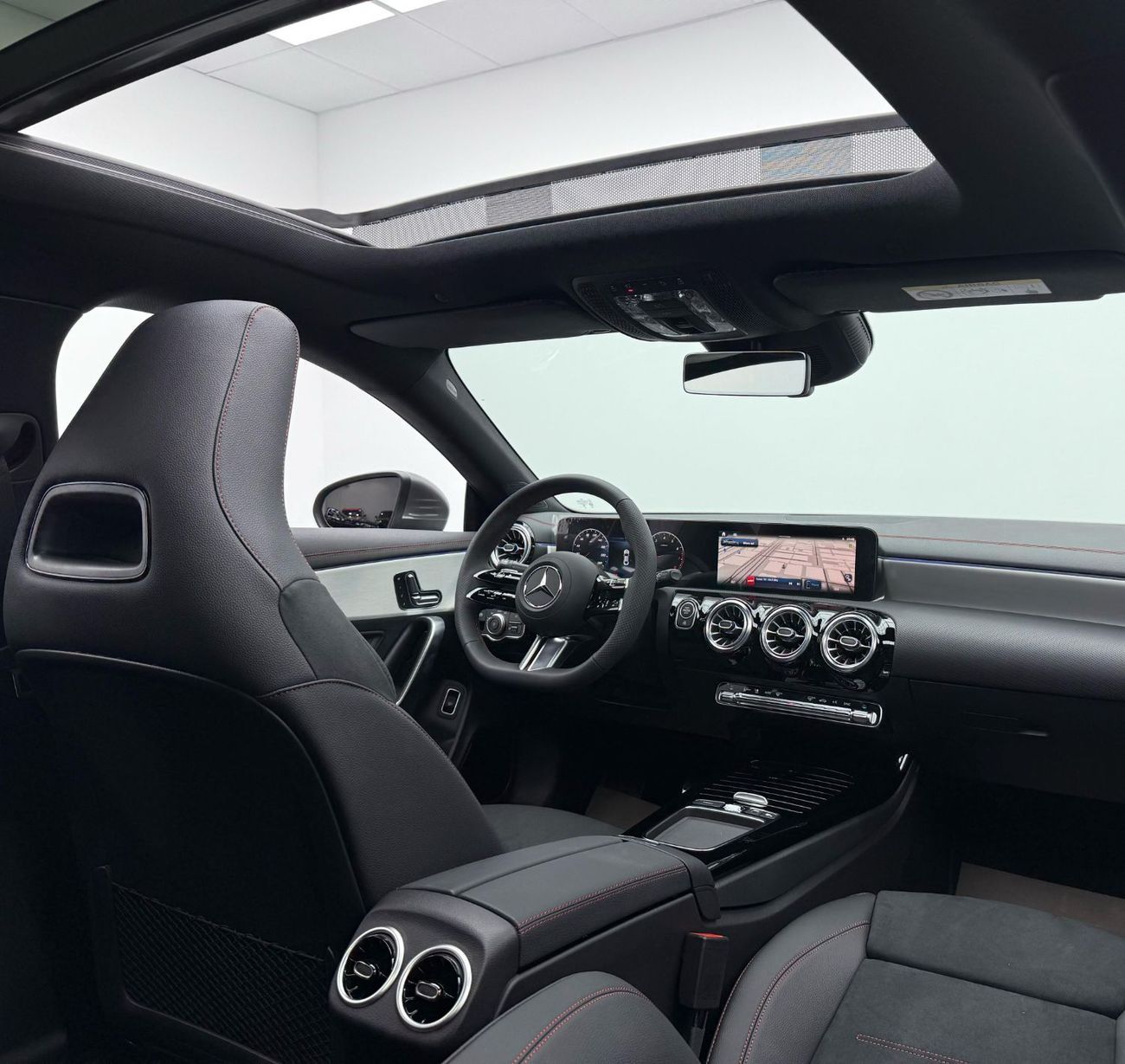 Mercedes-Benz CLA 200 *Brand New* 2025 Mercedes Benz CLA 200 AMG Premium, 5 Years Mercedes Warranty, Delivery Km, GCC