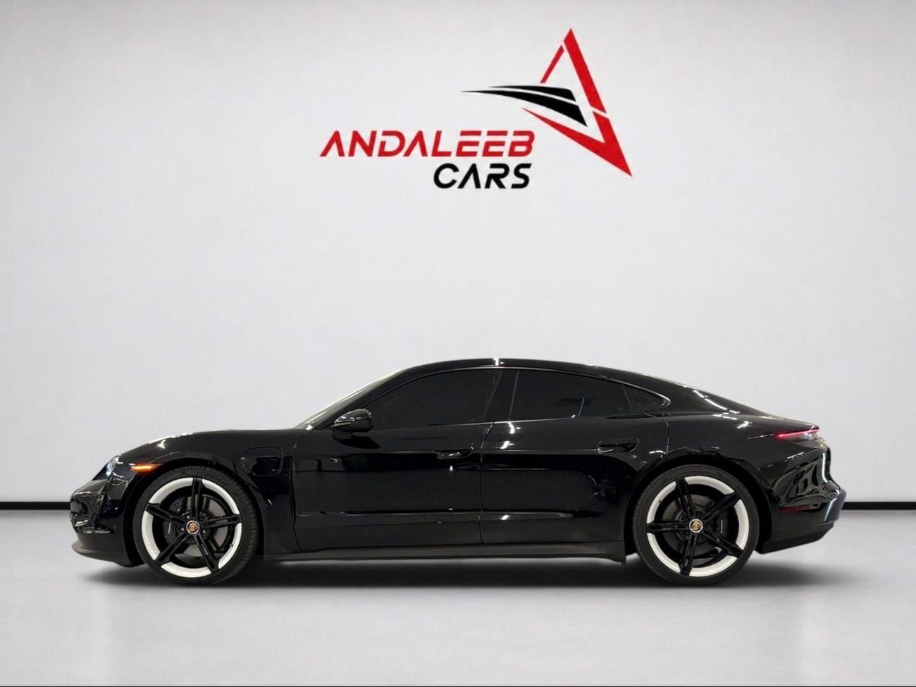 بورش تايكان AED 3,520 P.M | 0% DOWN PAYMENT | PORSCHE TAYCAN STANDARD | EV | 2022 | AMERICAN SPECS
