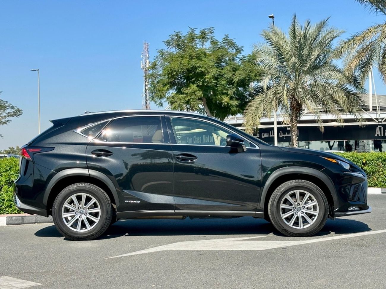 Lexus NX300 Premier 2021 Lexus NX300 hybrid