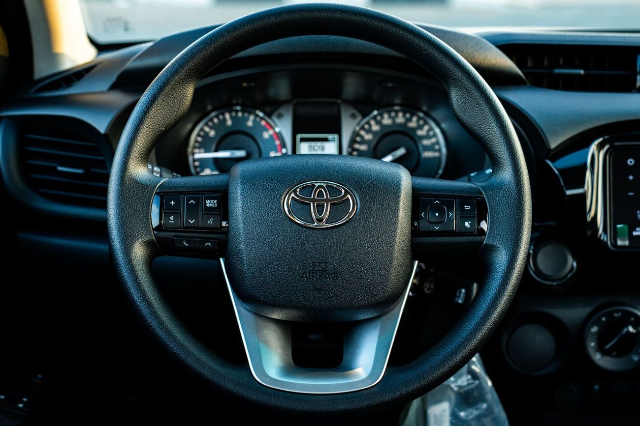 Toyota Hilux Toyota Hilux Pick-up 2.4L Diesel Double Cab 2025 Manual
