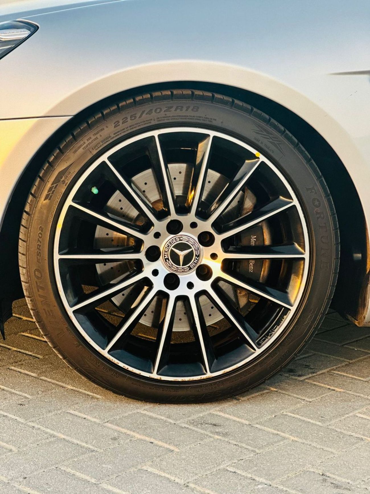 Mercedes-Benz SLC 200 Std 2.0L