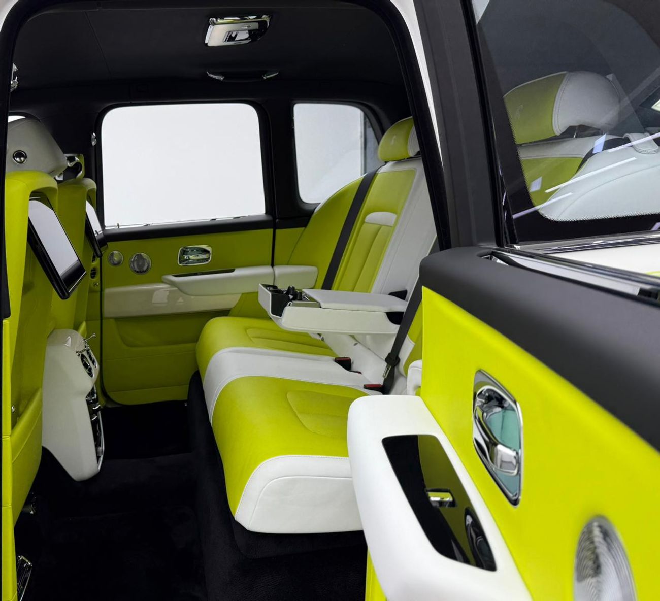 Rolls-Royce Cullinan 2025 Rolls Royce Cullinan, Warranty, Fully Loaded, Excellent Condition, Japanese